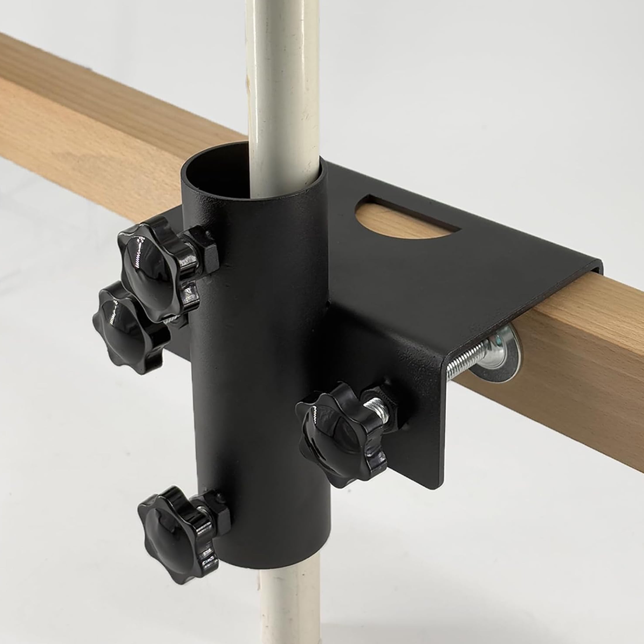 VANROUG Heavy Duty Parasol Holder Patio Umbrella Stand Mount Umbrella Stand Bench Buddy Umbrella Holder Fixed Clip Umbrella Clamp for Deck,Chair,Desk,Dock,Beach Courtyard Balcony,Boats,Tailgates