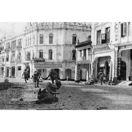 24x36 gallery poster, Japanese troops advancing up High Street now Jalan Tun H S Lee in Kuala Lumpur in December 1941 during World War II