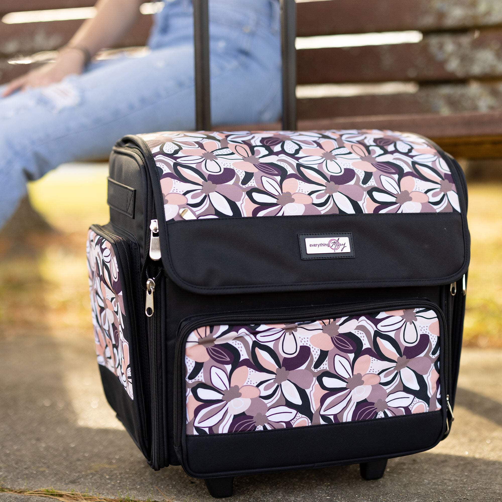 Deluxe Collapsible Rolling Scrapbook Case, Brown  Floral