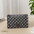 thumbnail image 2 of Bolso bandolera Gladdon acolchado negro de piel sintética para mujer, 2 of 7
