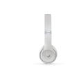 thumbnail image 3 of Auriculares supraaurales inalámbricos beats Solo3 reacondicionados en plata mate, 3 of 5