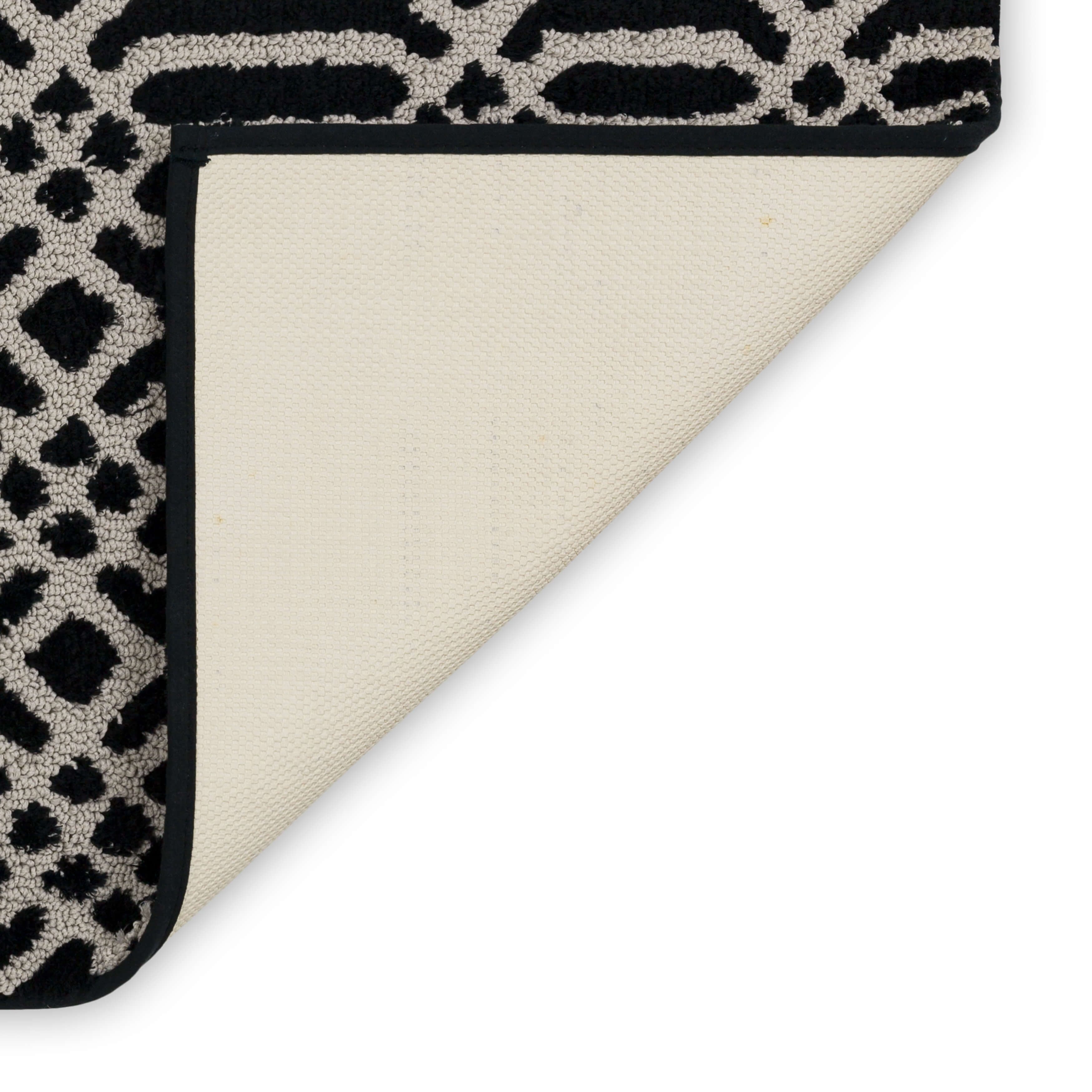 Mohawk Linkage Bath Mat Soft Absorbent Quick Dry Machine Washable Non-Slip Bathroom Mat, Black/ Flint, 20" x 34"