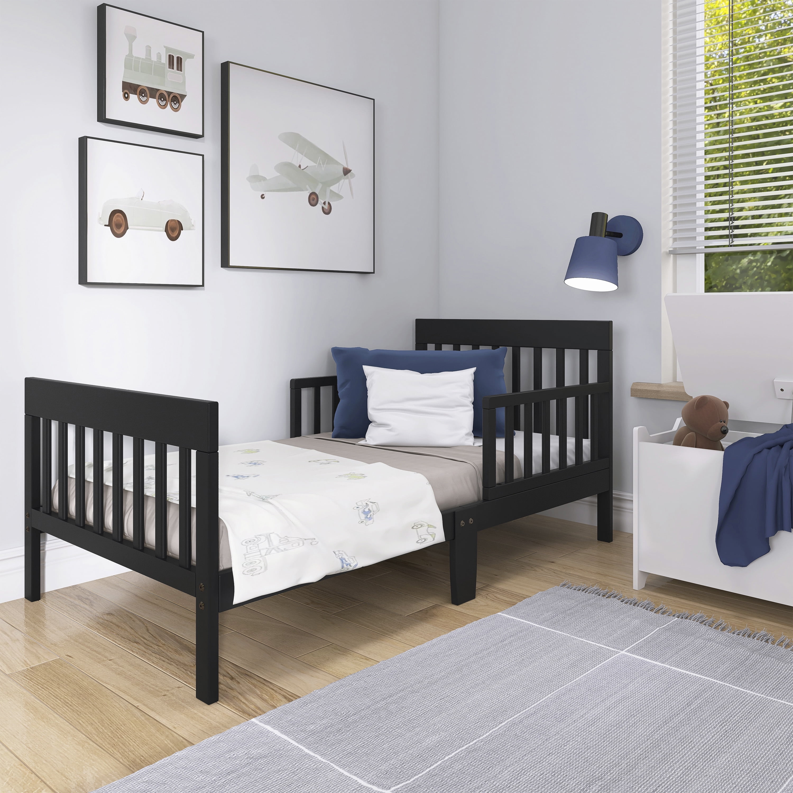 Dream On Me Finn Toddler Bed, Black, Pinewood, Certified Safe