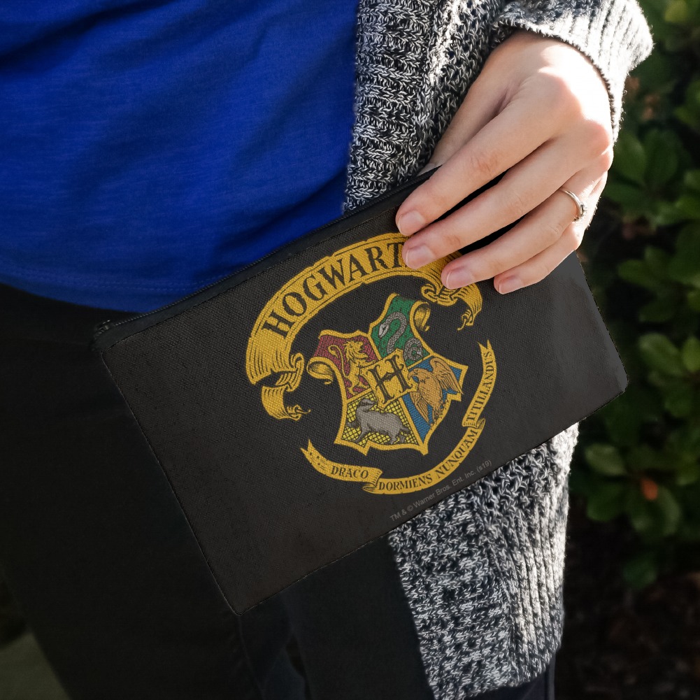 Harry Potter Ilustrated Hogwart's Crest Makeup Cosmetic Bag Organizer Pouch