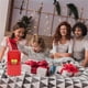 thumbnail image 4 of Adornos navideños, adornos navideños, sorpresa navideña Lovein A Box, caja de regalo Surprise Loves, caja de sorpresa Loves Spoof H, regalo de broma con caja para adultos, caja de novedad navideña., 4 of 5