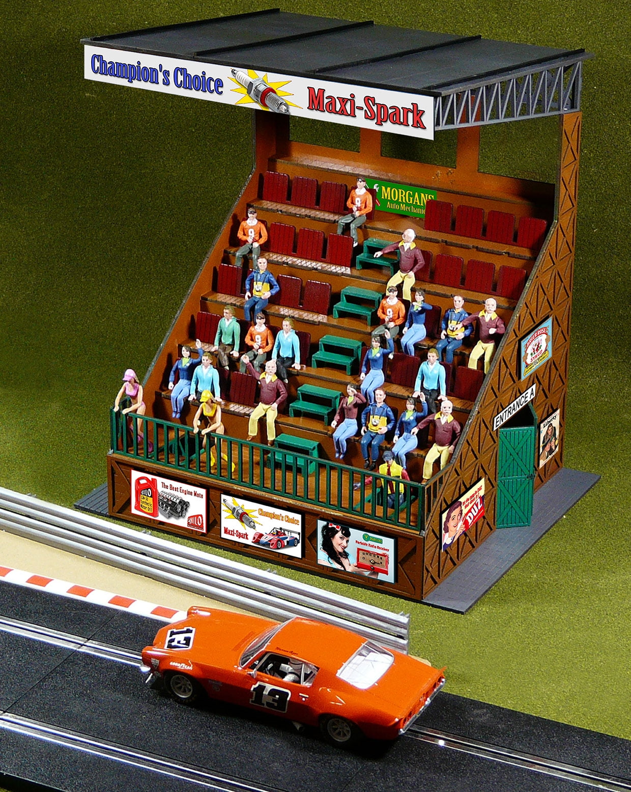 Vintage Scalextric Grandstand 1:32 Scale Kit for Scalextric/Other Layouts 