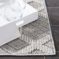 thumbnail image 4 of SAFAVIEH Global Guliana Geometric Area Rug, Grey/Ivory, 5'3" x 7'6", 4 of 10