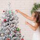 thumbnail image 4 of Adornos navideños, adornos navideños, regalos navideños, colgante de Papá Noel acrílico, árbol de Navidad, pequeño colgante decorativo, bola decorativa., 4 of 6