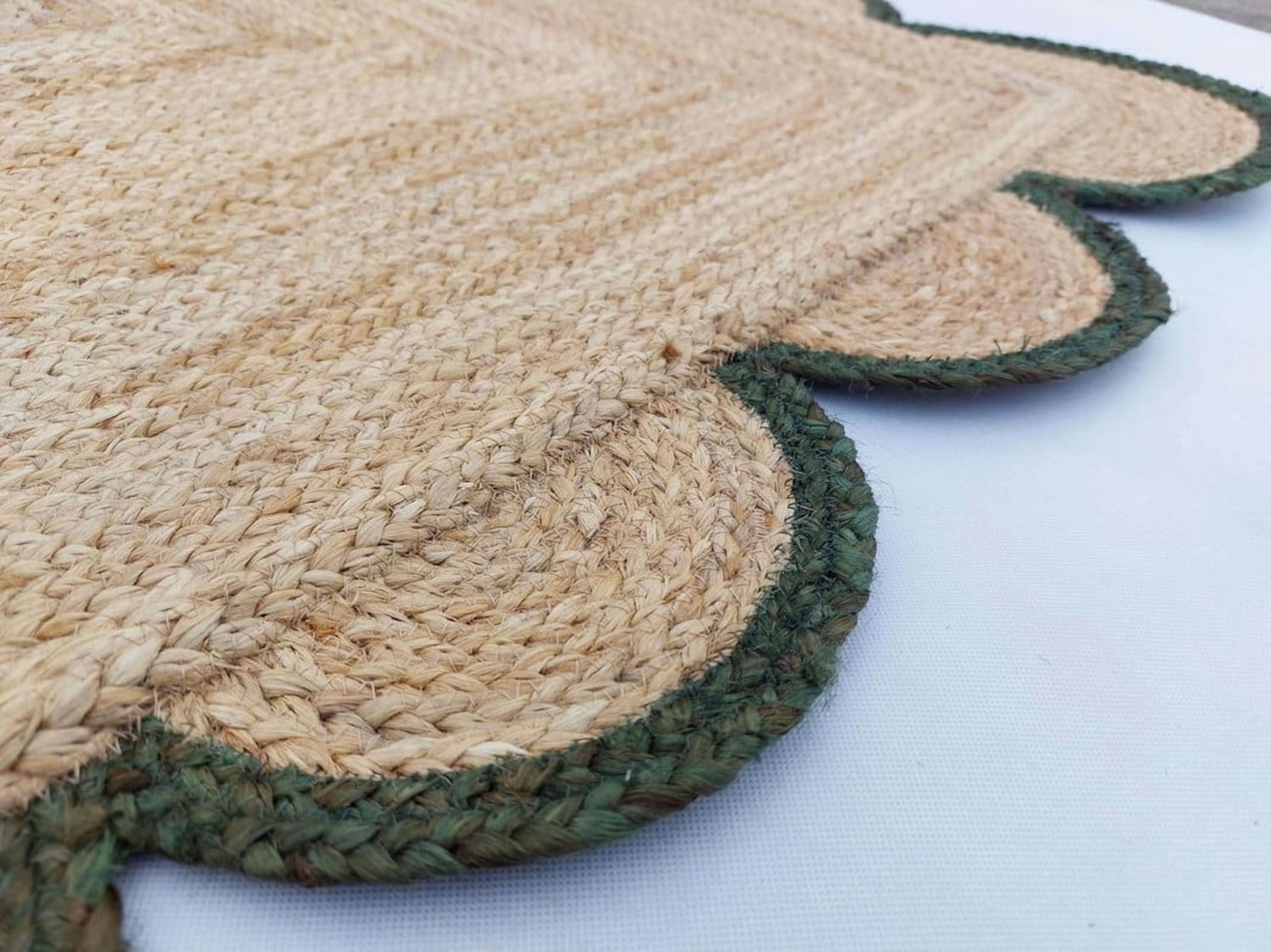 4x6 Ft Green Border Premium Scalloped Jute Rug – Handcrafted Natural Braided Carpet for Living Room, Bedroom, Entryway, Boho Home Decor