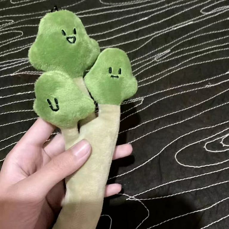 Jellycat,Jelly Cat Coriander Plush Toys, Jellycat Plushies Coriander Plush Stuffed Animal, Jelly Cats Coriander Stuffed Toy, Vegetable Plush - Fun Gift Idea, Super Soft & Cuddly,7.8 inch