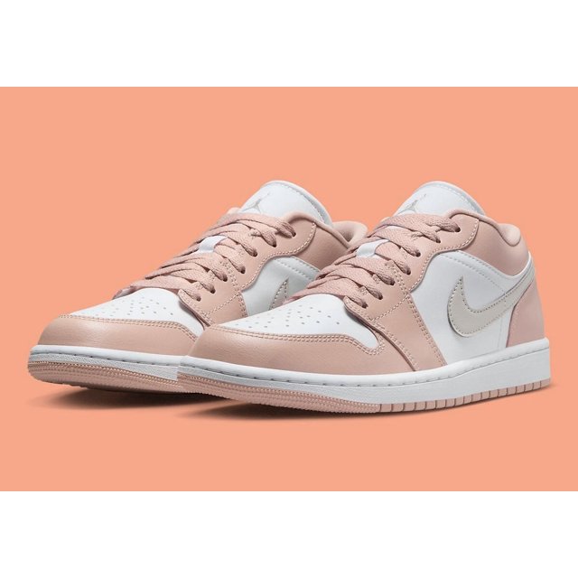 Ni - ke Ni - ke Air Jordan 1 Low White Light Bone DC0774-120 Women's Size 7.5