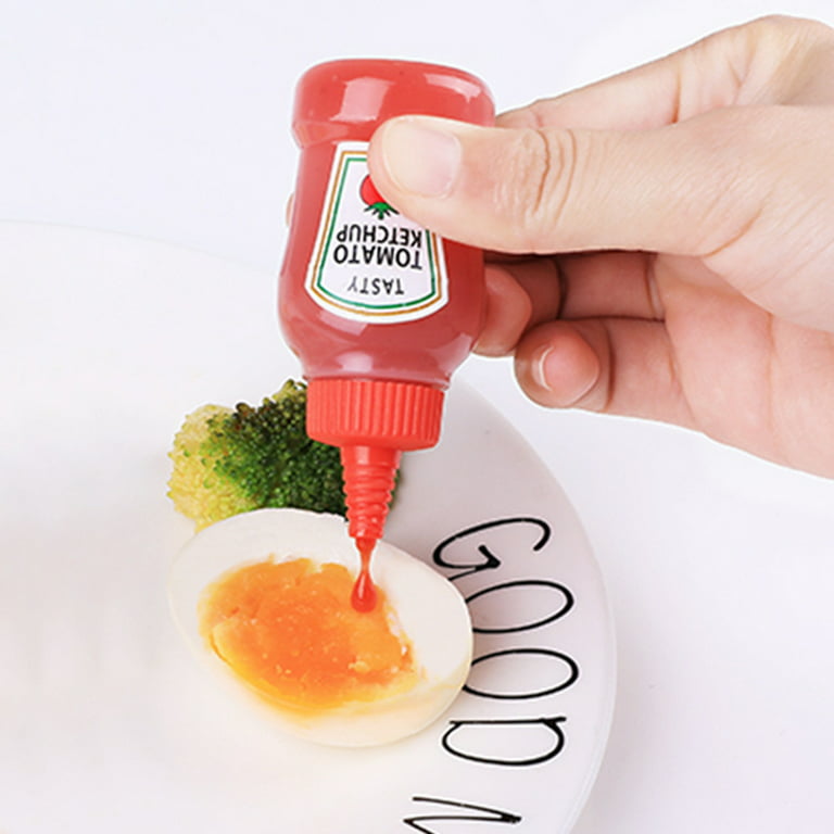 No more sauce shaking and waiting with these upside-down condiment bot –