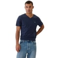 thumbnail image 1 of Remera GAP para hombre cuello V de algodón color azul marino XS, 1 of 4