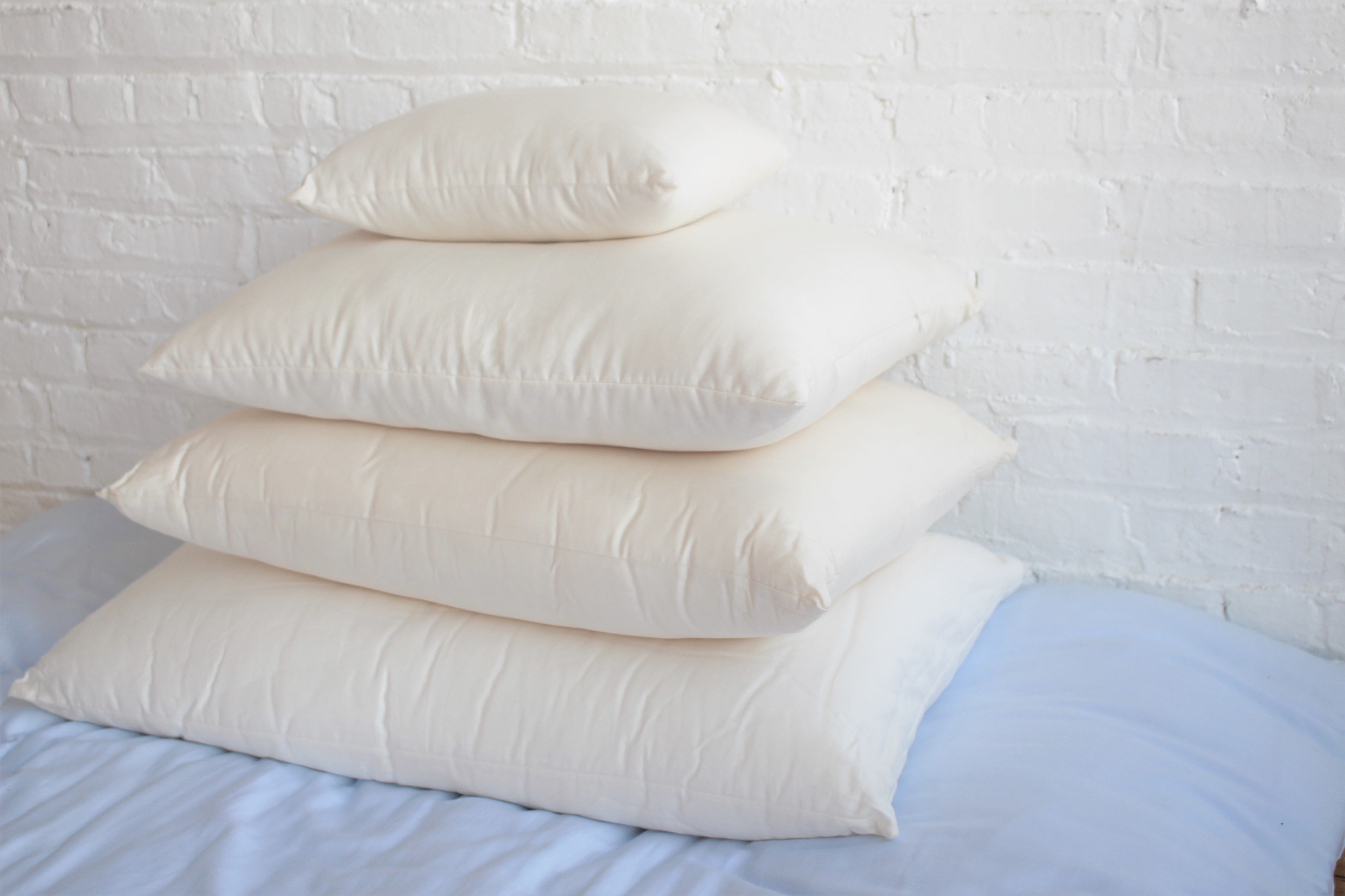 Standard Kapok Medium Sleeping Pillow w/zip