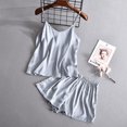 thumbnail image 2 of Pijama de seda de hielo de dos piezas con pantalones cortos y tirantes de color liso para mujer, traje de uso doméstico, 2 of 4