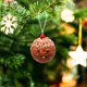 thumbnail image 4 of Adornos navideños Galletas Hombrecito de jengibre Colgante navideño Muñeco lindo Decoración para árbol de Navidad Colgante pequeño, 4 of 6