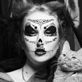 thumbnail image 3 of ColorPaquete de 8 pegatinas de tatuaje temporal de cara de calavera de azúcar del Día de los muertos, pegatinas de tatuaje de maquillaje de Halloween para fiesta de disfraces de Ha, 3 of 5