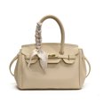 thumbnail image 5 of Bolso pequeño y elegante de alta gama 2025, nuevo bolso de mujer, popular y versátil, bolso bandolera de moda y moderno., 5 of 5