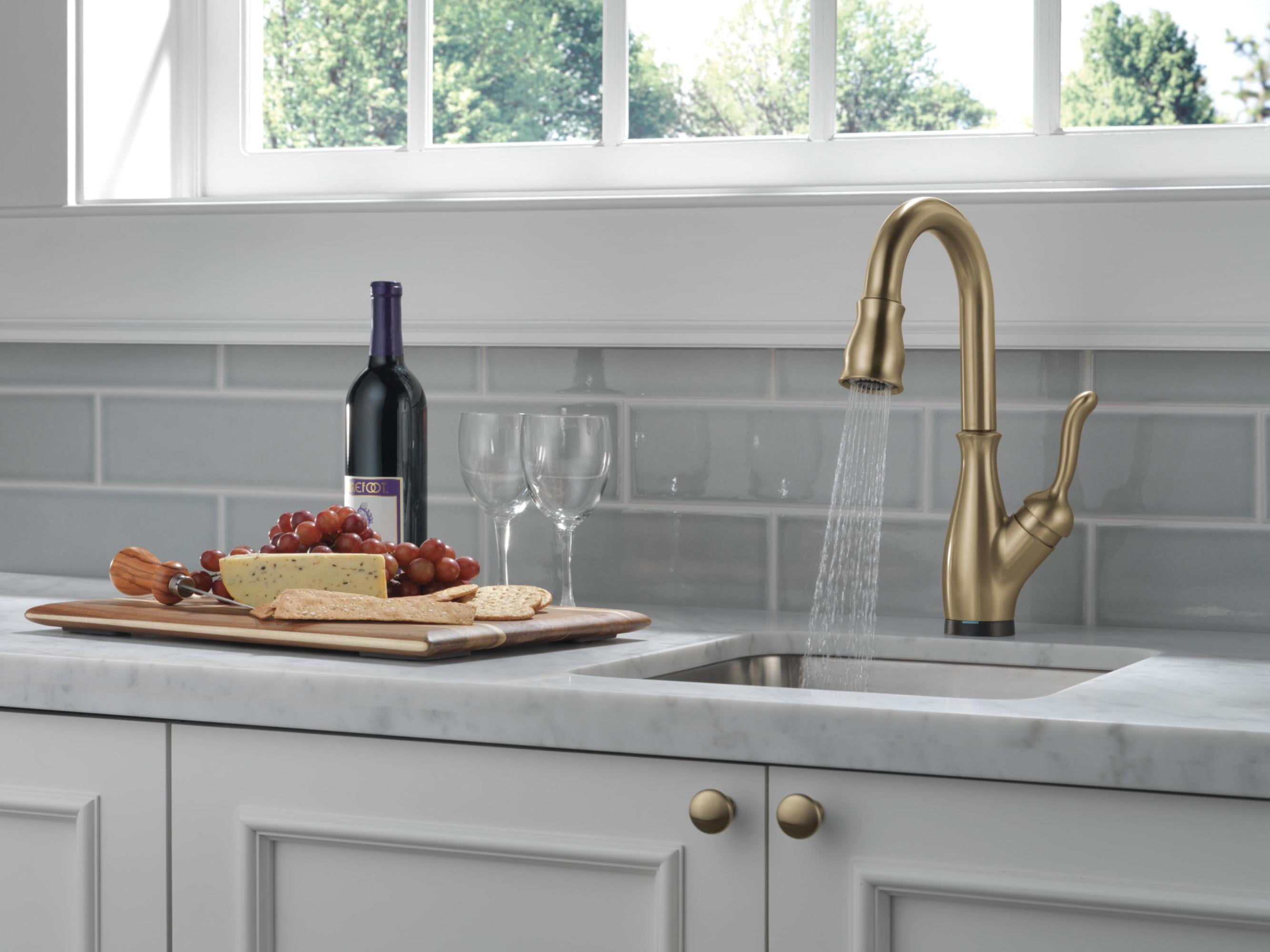 Delta Leland Single Handle Pull-Down Bar / Prep Faucet with Touch2O Technology, Arctic Stainless