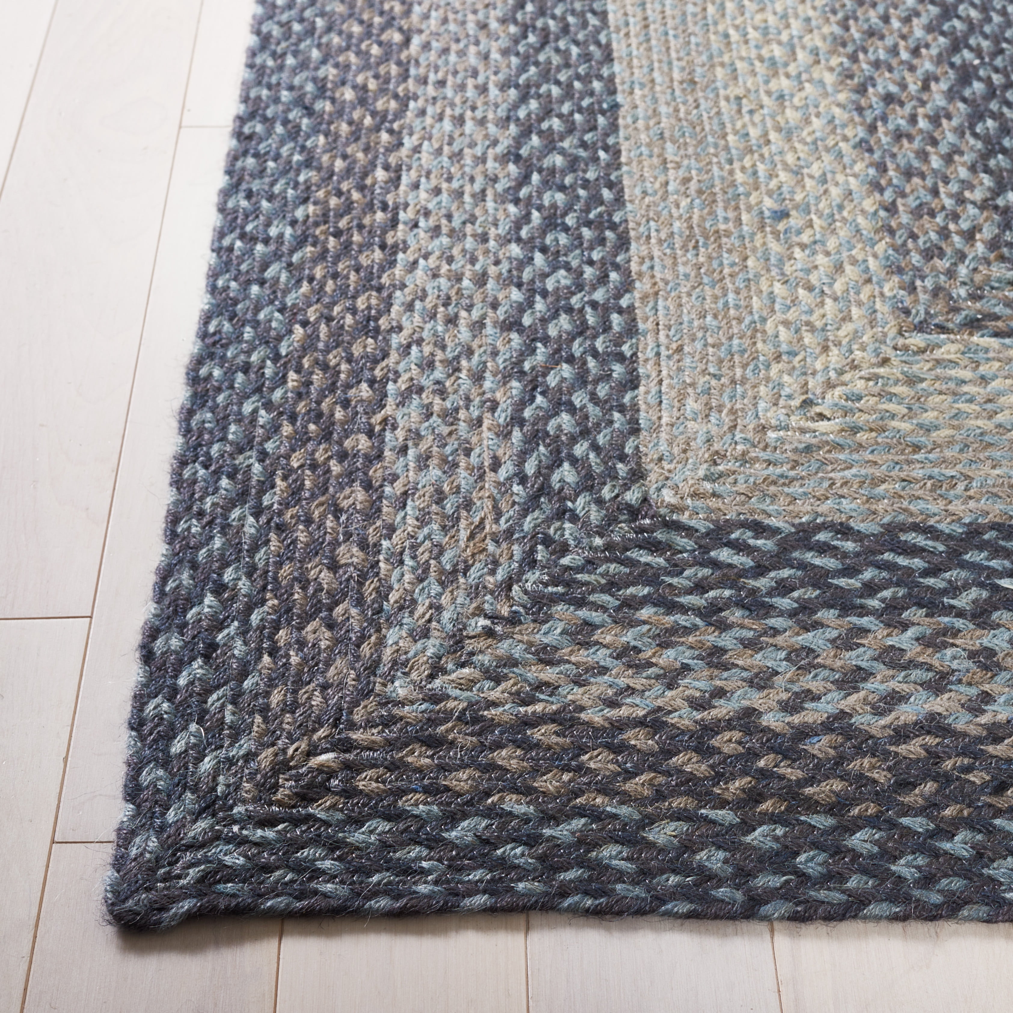 SAFAVIEH Braided Dorinda Bordered Reversible Area Rug, Gray/Blue, 6' x 6' Square