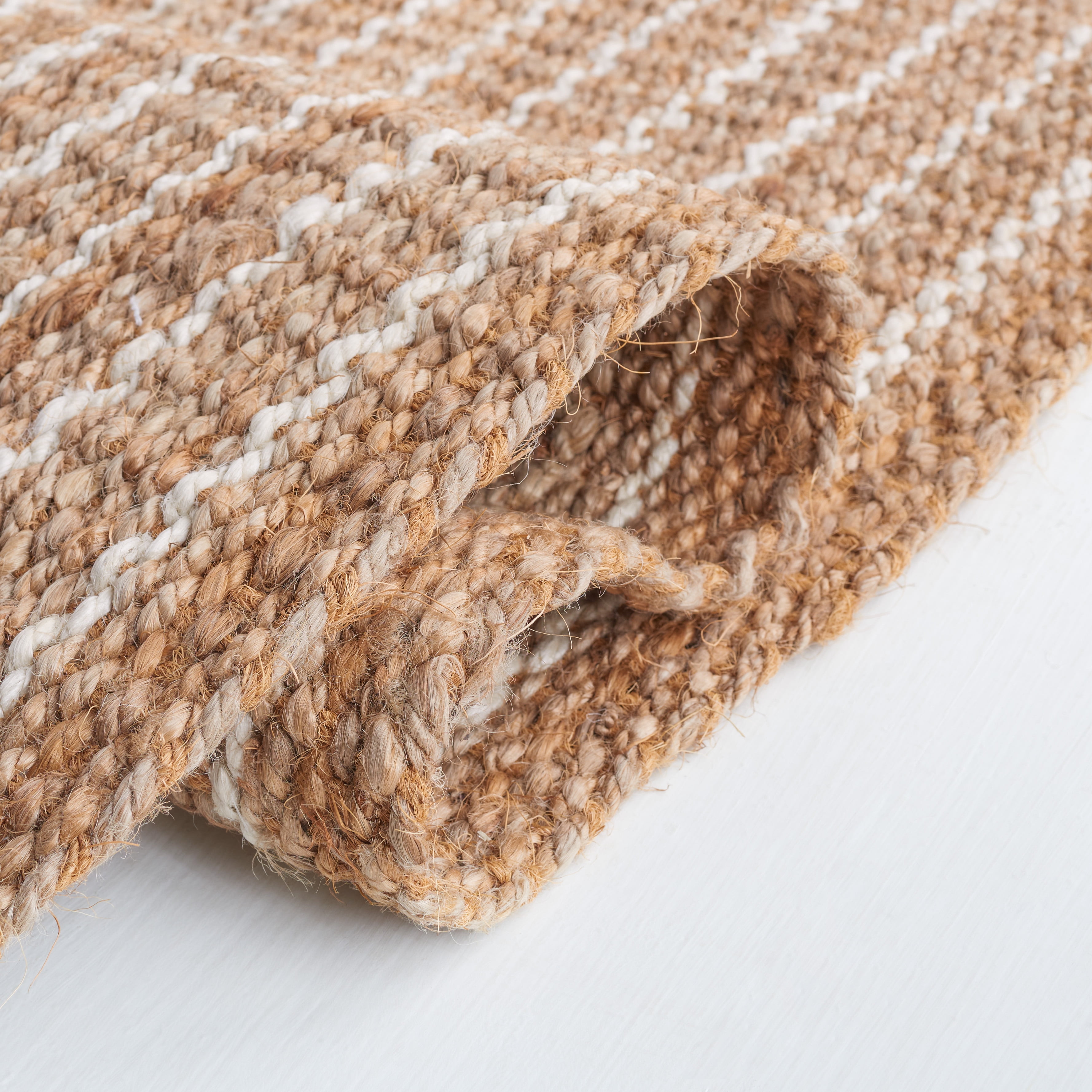 SAFAVIEH Natural Fiber Wilmer Striped Area Rug, Natural/Ivory, 7' x 7' Round