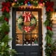 thumbnail image 5 of Corona de Navidad 40cm | Lazo y flor festivos de oro rojo | Colgante de pared de puerta de aguja de pino verde artificial | Decoración navideña para el hogar | Plástico duradero, fácil de colgar |, 5 of 7
