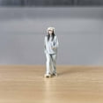 thumbnail image 4 of Figura de niña en miniatura a escala 1:64, figura en miniatura robusta para colección, modelo en miniatura pintado para decorar micropaisajes., 4 of 9