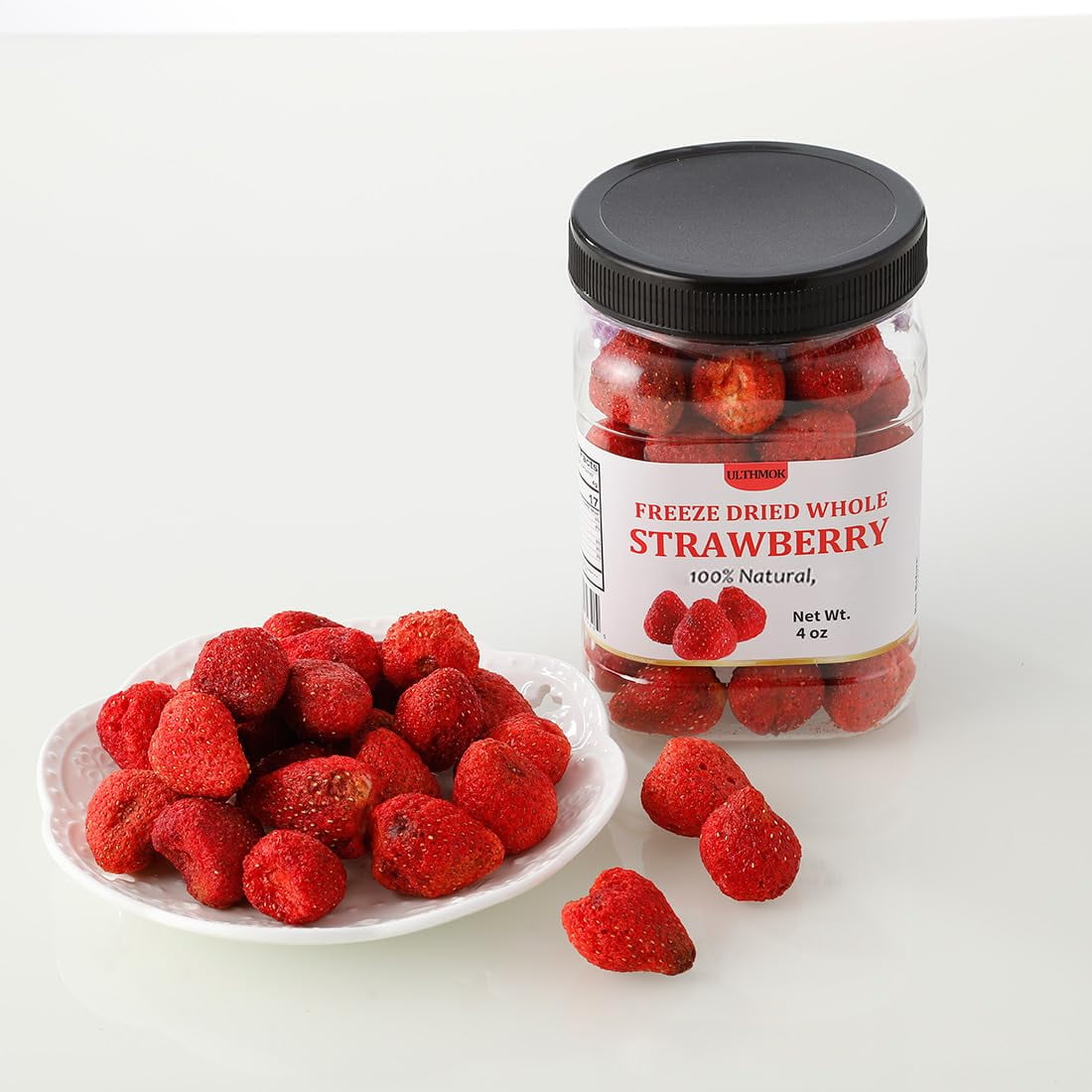 ULTHMOK Freeze-Dried Strawberries, Whole, 4 Oz (114g), 100% Natural, No Additives