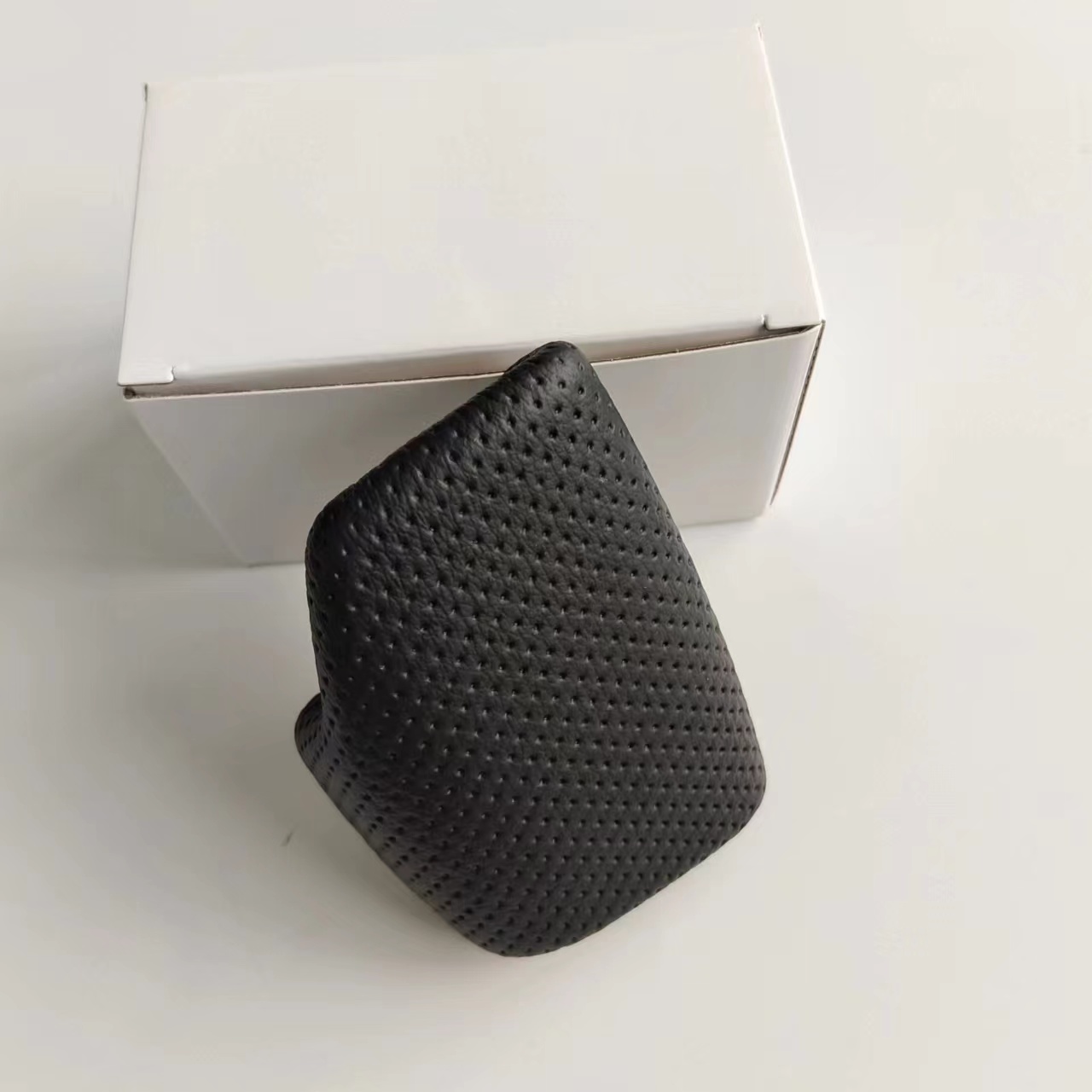 For Audi A4 B9 A5 Q7 Q5 16-19 Left Hand Drive Handball Lever Cover Black Perforated Leather Selector Handle Gear Shift Knob