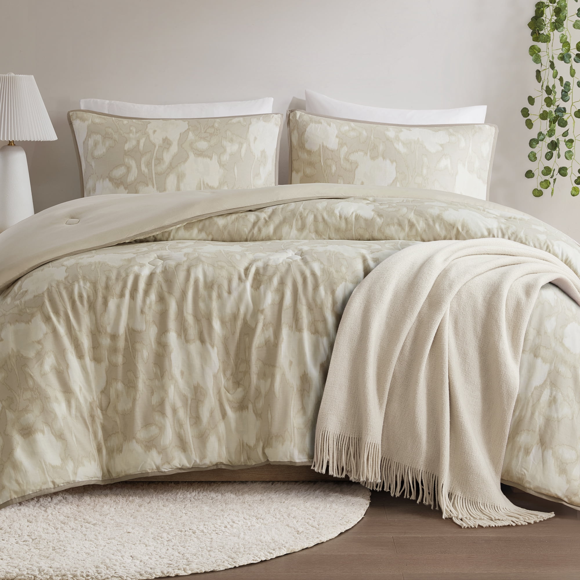 Mainstays Blurred Rose 3-Piece Beige Comforter Set, Full/Queen