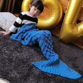 thumbnail image 3 of Manta de cola de sirena para usar, 140 x 70 cm, azul, cálida manta para todas las estaciones, sofá, edredón, sala de estar, saco de dormir para niños, escamas de pescado, 3 of 5