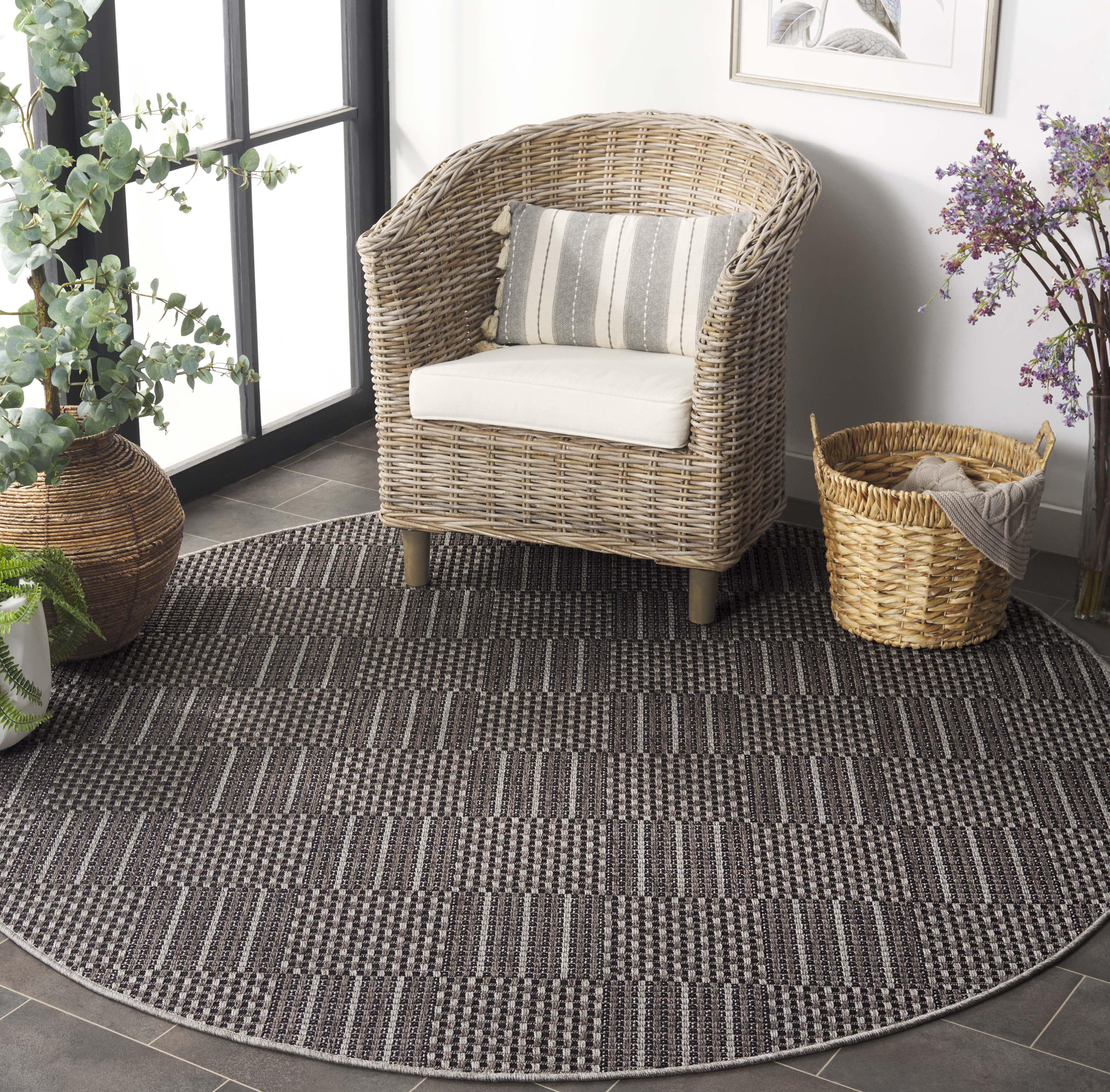 SAFAVIEH Sisal All-Weather Austen Geometric Indoor/Outdoor Area Rug, Black/Grey, 6'7" x 6'7" Round
