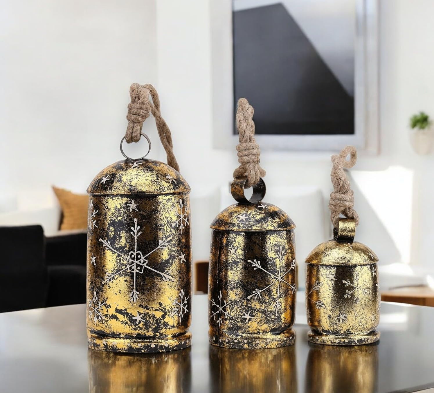 Vivanta Rustic Metal Wind Chimes – Set of 3 Hanging Cow Bells for Farmhouse Decor, Seasonal Home Accent (Assorted Sizes)