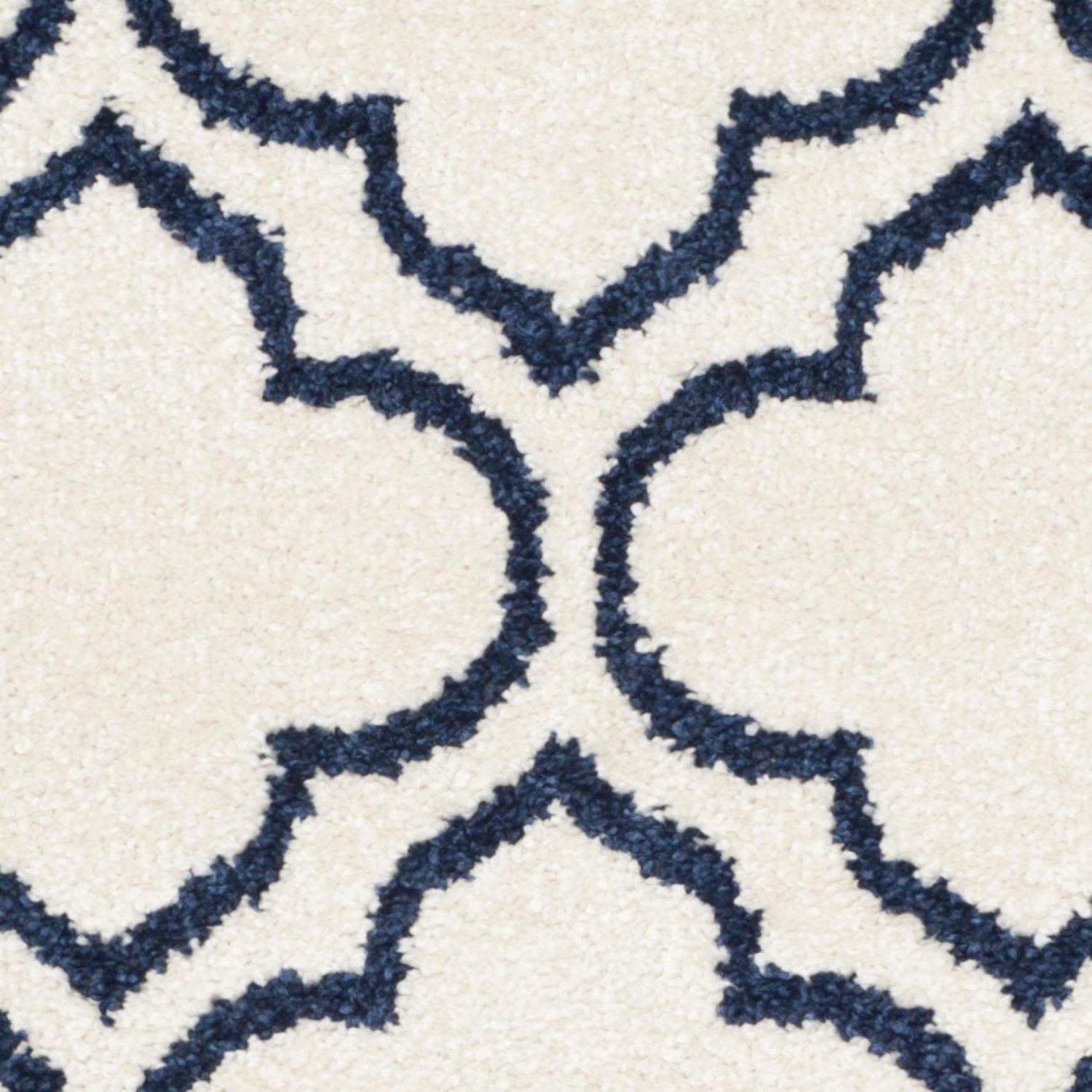 Safavieh Amherst Wilson Geometric Area Rug