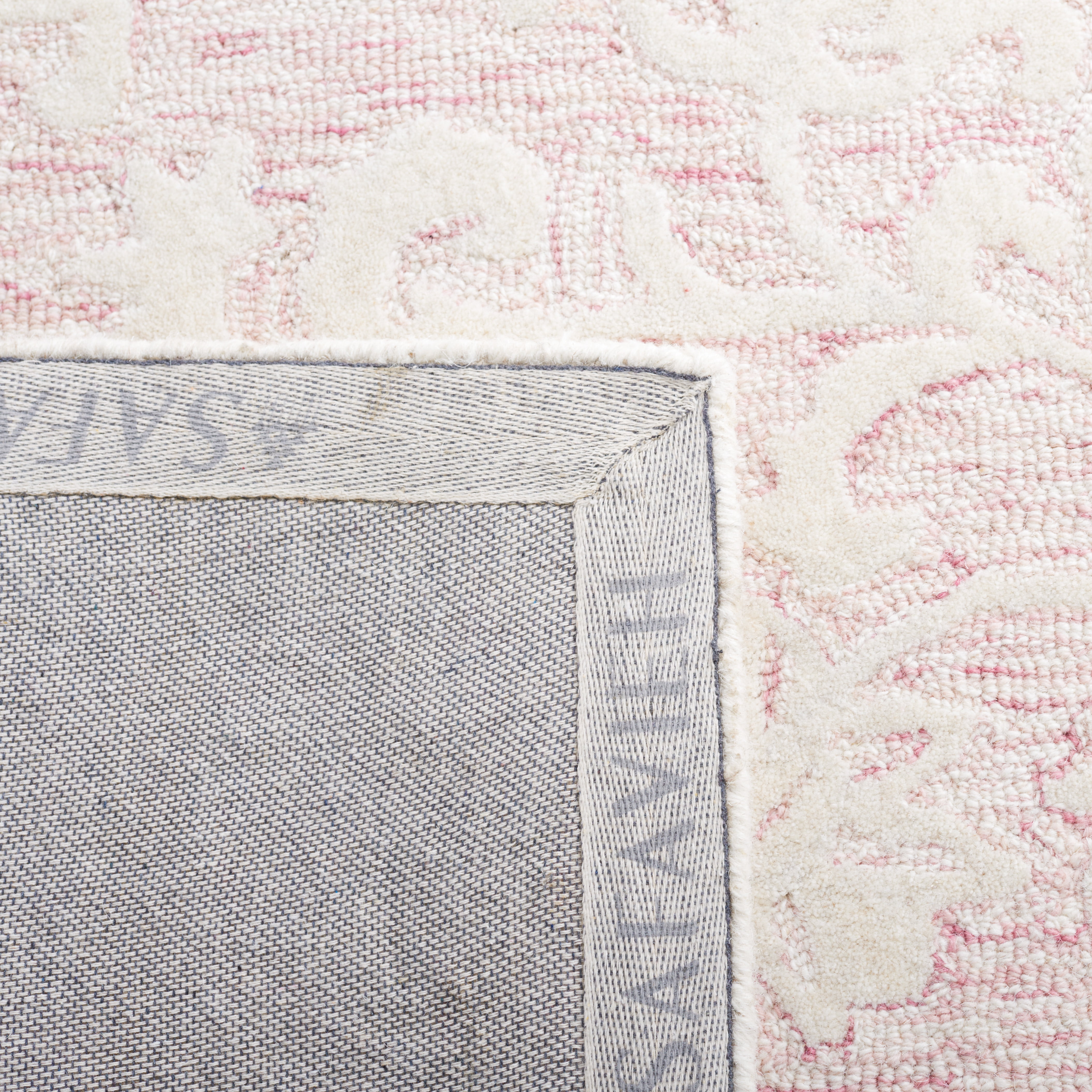SAFAVIEH Martha Stewart Metro Floral Area Rug, Pink/Ivory, 6' x 6' Square