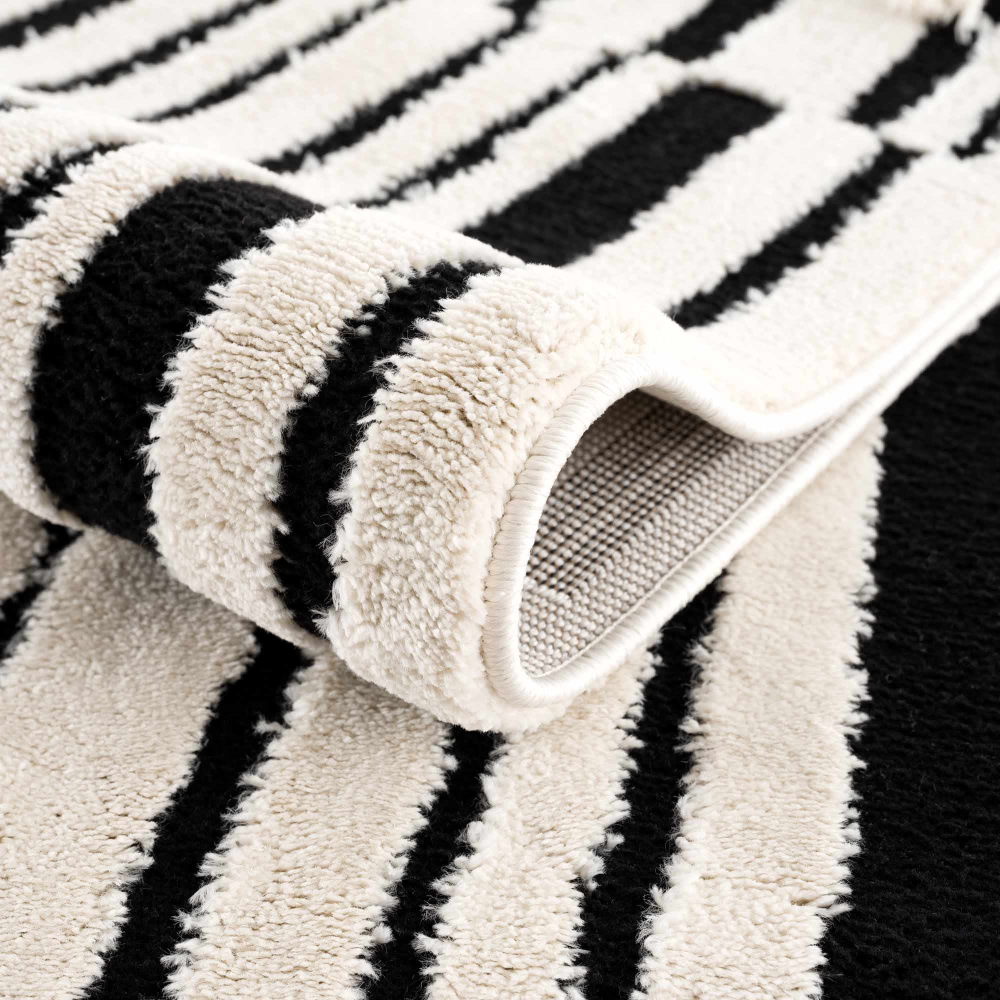 Hauteloom Deren Hallway, Kitchen Bohemian Shag Runner Rug - Soft Shaggy Farmhouse - High Plush Pile - Black, White, Cream, Light Beige, Ivory - 2'7" x 7'3"