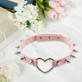 thumbnail image 4 of Gargantilla gótica con remaches tachonados, collar de aleación punk rock con corazón hueco, collar de cosplay de cuero sintético con pinchos, collar de cadena con decoraciones., 4 of 9