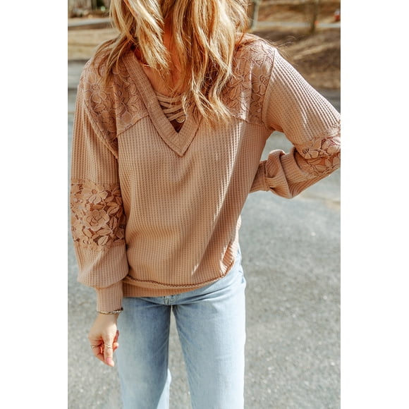 FOLUNSI Versatile Lace V-Neck Top: Patchwork Elegance, Seamless Transition