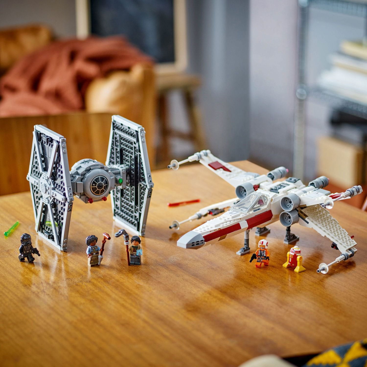LEGO Star Wars TIE Fighter & X-Wing Mash-up Building Set