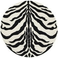 thumbnail image 2 of SAFAVIEH Cambridge Leah Geometric Wool Area Rug, Ivory/Black, 6' x 6' Round, 2 of 7