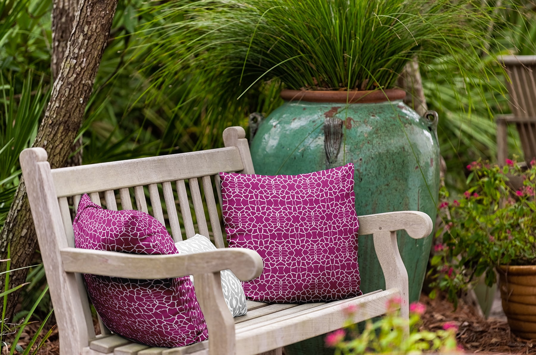 Simply Daisy 20" x 20" Tiny Giraffe Pattern Indoor/Outdoor Throw Pillow, Bright Pink (1 count)
