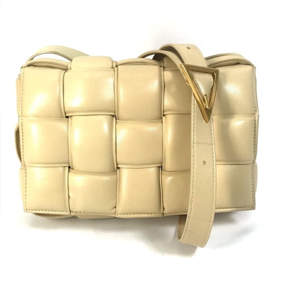 Pre-Owned BOTTEGA VENETA 717506 Padded Cassette Shoulder Bag in Beige Leather (Good)