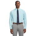 thumbnail image 1 of Camisa de vestir IZOD de corte regular, manga larga, sin arrugas, para hombre, 1 of 6