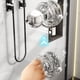 thumbnail image 2 of Yuarrent Vacío fuerte para succión de seguridad, agarre de copa reutilizable, barra de instalación de agarre seguro para pasamanos de mango Juegos de accesorios de baño Ventosa única, 2 of 6