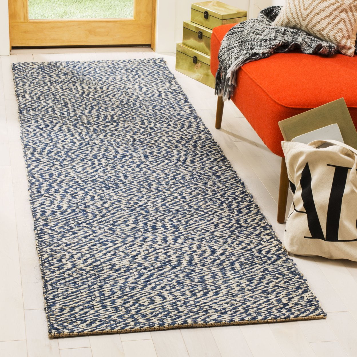 SAFAVIEH Natural Fiber Lars Braided Jute Runner Rug, Blue/Ivory, 2'6" x 8'