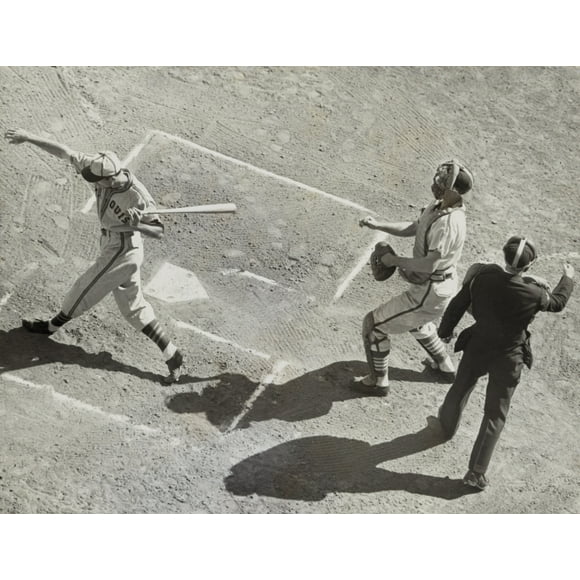 St. louis browns' don gutteridge frappant dans le 2ème match de la série mondiale 1944. st. Louis Cardinals Catcher Walker Cooper Est derrière l'Assiette. 5 Oct. Histoire (24 x 18)