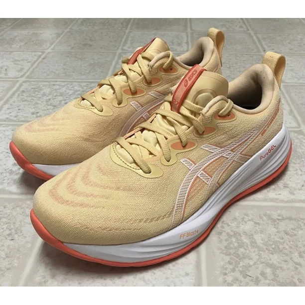 Size 10.5 Woman’s ASICS Gel-cumulus 27 Orange White Red 1012B772