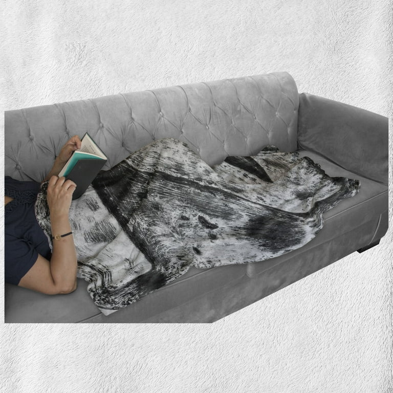 Letter Z Soft Flannel Fleece Throw Blanket Capital Z Letter Name Identity Initials VIP Rusty Tone Effects Aged Look Print Cozy Plush for Indoor and