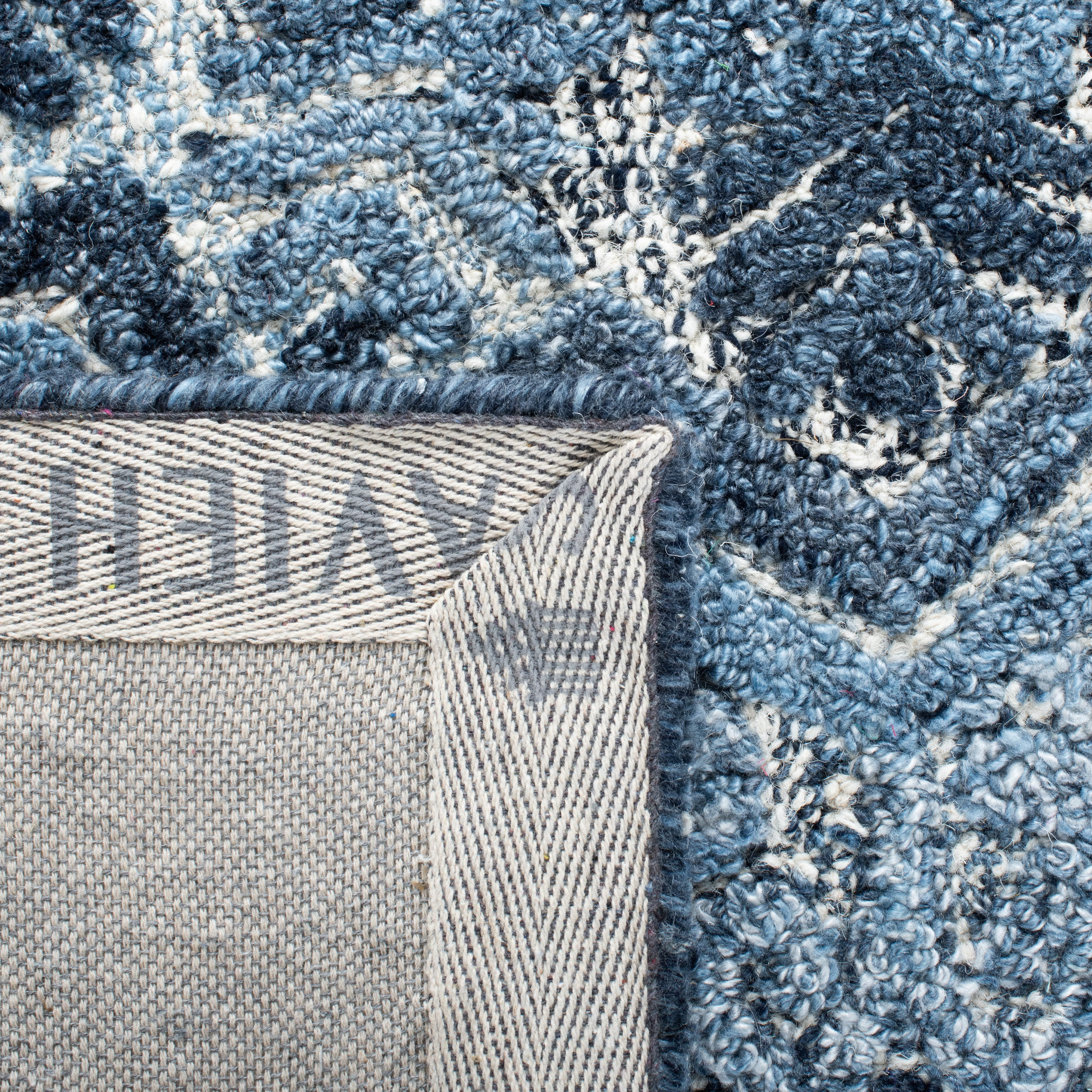 SAFAVIEH Marquee Georgiana Floral Area Rug, Blue/Grey, 6' x 6' Square