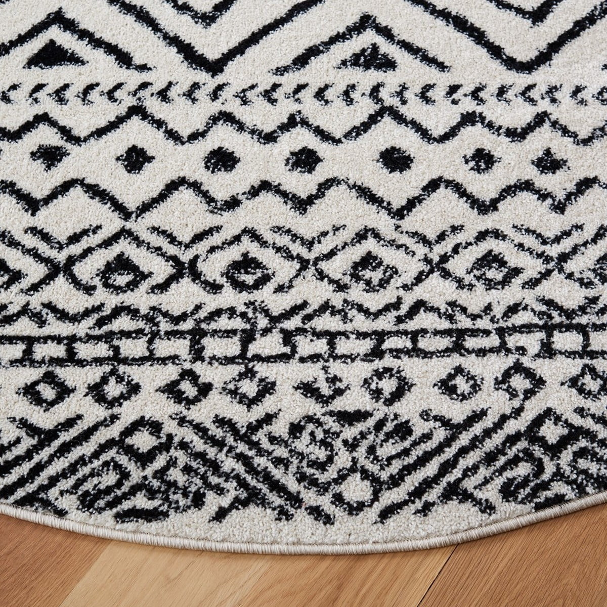 SAFAVIEH Tulum Merletta Moroccan Geometric Area Rug, 9' x 9' Round, Ivory/Black